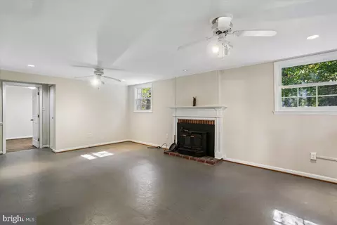 Living - 1002 Broadmore Cir, Silver Spring, MD 20904 photo 9 of 9