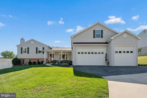 24740 Cutsail Dr, Damascus, MD 20872