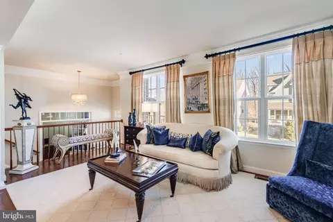 Living - 14414 Clay Rock Ln, Silver Spring, MD 20906 photo 2 of 4
