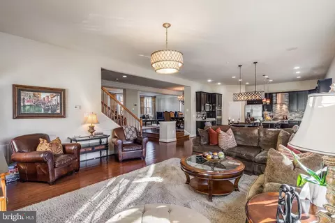 Living - 14414 Clay Rock Ln, Silver Spring, MD 20906 photo 4 of 4