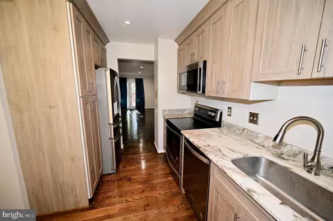 Kitchen - 15019 Shamrock Ridge Rd, Silver Spring, MD 20906 photo 6 of 6