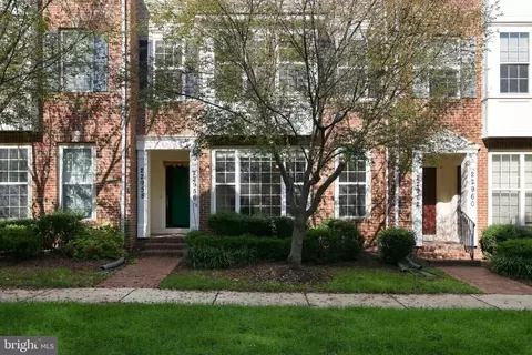 22956 Spicebush Dr #1411, Clarksburg, MD 20871