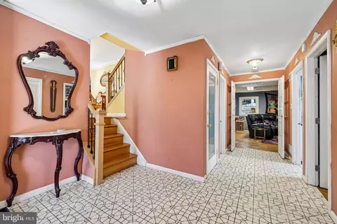 Entry Way - 12515 White Dr, Silver Spring, MD 20904 photo 3 of 9