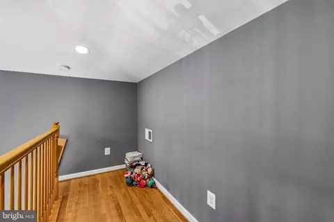 Entry Way - 12515 White Dr, Silver Spring, MD 20904 photo 9 of 9