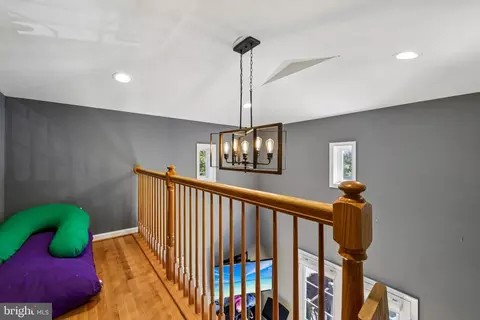 Entry Way - 12515 White Dr, Silver Spring, MD 20904 photo 7 of 9
