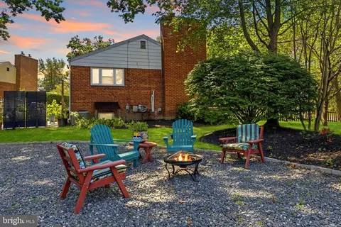 Exterior - 10401 Haywood Dr, Silver Spring, MD 20902 photo 8 of 9