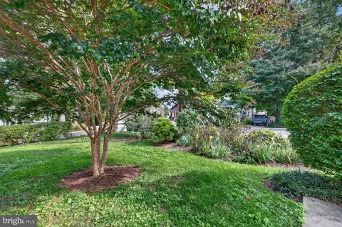Exterior - 8142 Hartford Ave, Silver Spring, MD 20910 photo 6 of 8