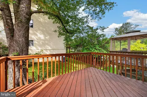 Exterior - 8142 Hartford Ave, Silver Spring, MD 20910 photo 4 of 8