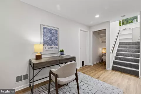 Entry Way - 8142 Hartford Ave, Silver Spring, MD 20910 photo 5 of 6