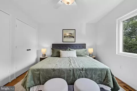 Bedroom - 8142 Hartford Ave, Silver Spring, MD 20910 photo 4 of 6