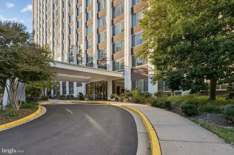 11801 Rockville Pike #1202, Rockville, MD 20852