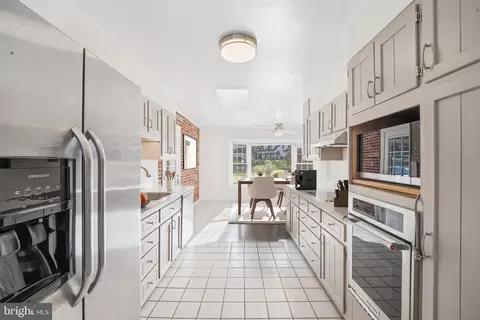 Kitchen - 517 Highgate Ter, Silver Spring, MD 20904 photo 1 of 7