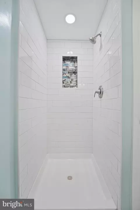 Bath - 517 Highgate Ter, Silver Spring, MD 20904 photo 5 of 5