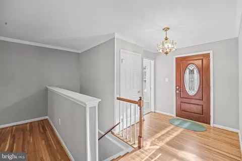 Entry Way - 517 Highgate Ter, Silver Spring, MD 20904 photo 1 of 3