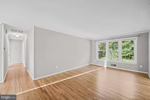 Living - 517 Highgate Ter, Silver Spring, MD 20904 photo 7 of 16