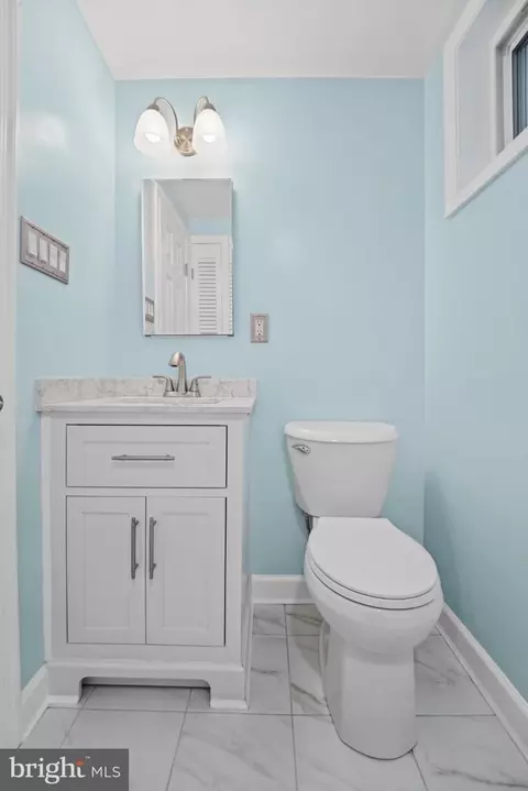 Bath - 517 Highgate Ter, Silver Spring, MD 20904 photo 4 of 5