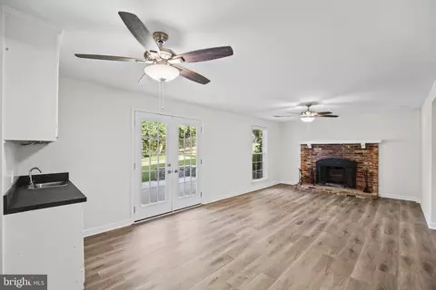 Living - 517 Highgate Ter, Silver Spring, MD 20904 photo 15 of 16