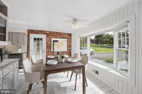Dining - 517 Highgate Ter, Silver Spring, MD 20904 photo 3 of 4