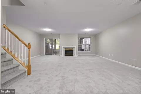 Living - 3 Fiddleleaf Ct, Olney, MD 20832 photo 7 of 10