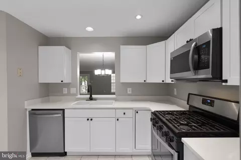 Kitchen - 3 Fiddleleaf Ct, Olney, MD 20832 photo 2 of 2