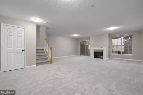 Living - 3 Fiddleleaf Ct, Olney, MD 20832 photo 8 of 10