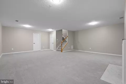Living - 3 Fiddleleaf Ct, Olney, MD 20832 photo 9 of 10