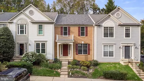Exterior - 3 Fiddleleaf Ct, Olney, MD 20832 photo 3 of 6