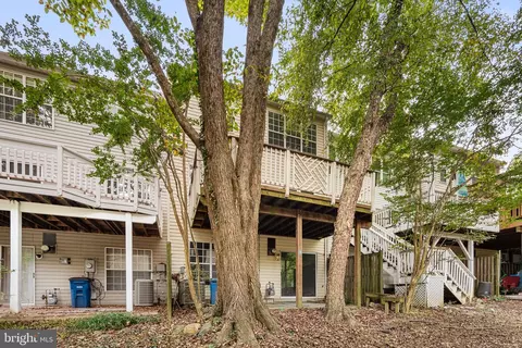 Exterior - 3 Fiddleleaf Ct, Olney, MD 20832 photo 6 of 6