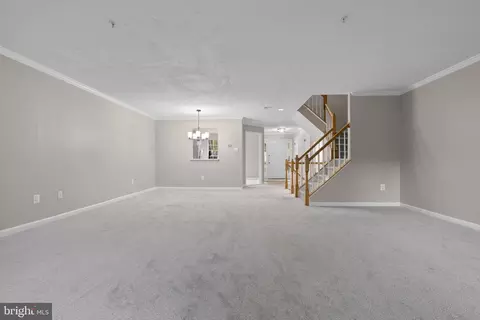 Living - 3 Fiddleleaf Ct, Olney, MD 20832 photo 3 of 10