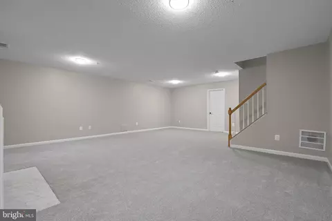 Living - 3 Fiddleleaf Ct, Olney, MD 20832 photo 10 of 10