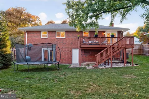 Exterior - 2305 Peggy Ln, Silver Spring, MD 20910 photo 3 of 3