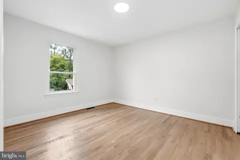 Bedroom - 13205 Wilton Oaks Dr, Silver Spring, MD 20906 photo 3 of 3