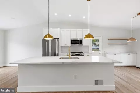 Kitchen - 13205 Wilton Oaks Dr, Silver Spring, MD 20906 photo 2 of 3