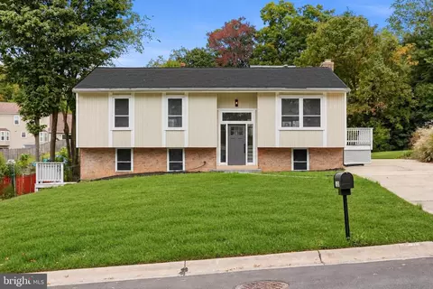 Exterior - 13205 Wilton Oaks Dr, Silver Spring, MD 20906 photo 2 of 5