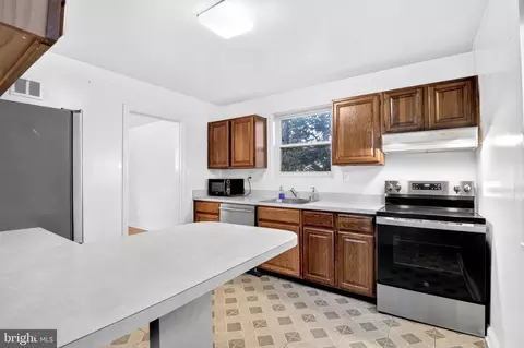 Kitchen - 11813 College View Dr, Silver Spring, MD 20902 photo 3 of 7