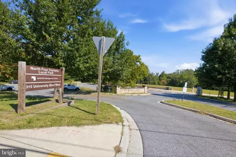 Exterior - 10016 Portland Rd, Silver Spring, MD 20901 photo 10 of 11