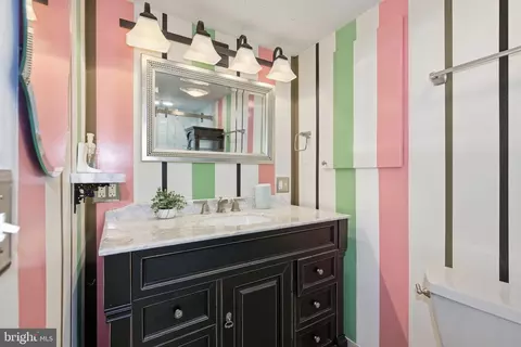 Bath - 10016 Portland Rd, Silver Spring, MD 20901 photo 4 of 5