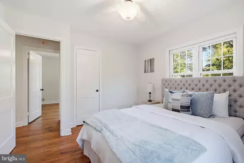 Bedroom - 10016 Portland Rd, Silver Spring, MD 20901 photo 2 of 4