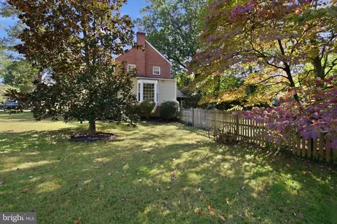 Exterior - 10016 Portland Rd, Silver Spring, MD 20901 photo 5 of 11