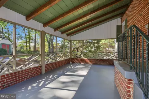 Exterior - 10016 Portland Rd, Silver Spring, MD 20901 photo 3 of 11
