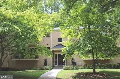 10625 Montrose Ave #102, Bethesda, MD 20814