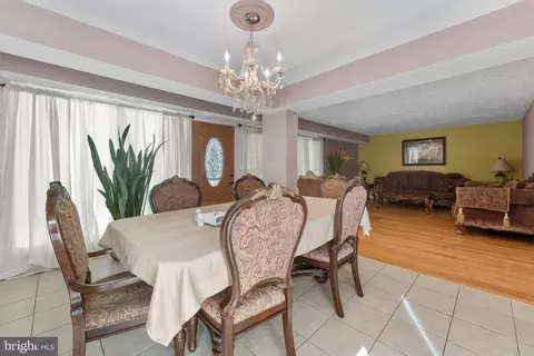 Dining - 11309 Clara St, Silver Spring, MD 20902 photo 3 of 4