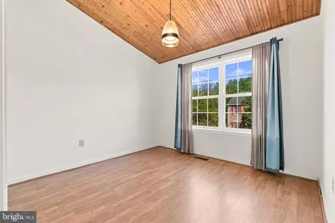 Bedroom - 14214 Plum Run Way, Silver Spring, MD 20906 photo 4 of 6