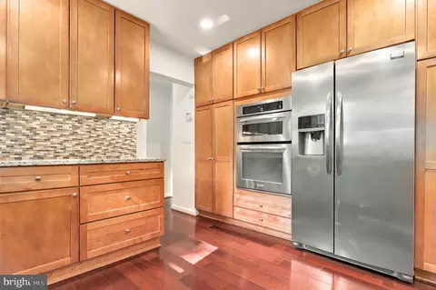 Kitchen - 2203 Aventurine Way, Silver Spring, MD 20904 photo 5 of 6