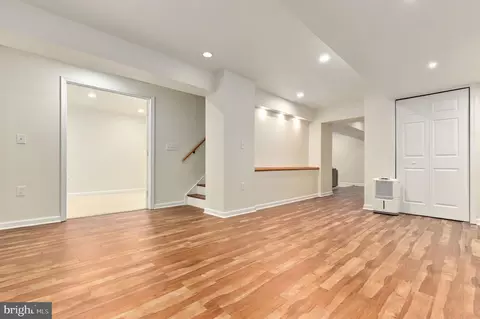 Living - 2203 Aventurine Way, Silver Spring, MD 20904 photo 5 of 6