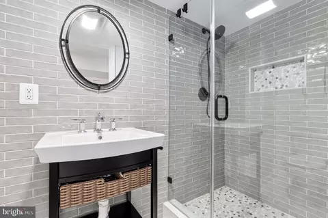 Bath - 2203 Aventurine Way, Silver Spring, MD 20904 photo 6 of 6