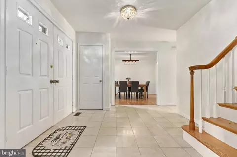 Entry Way - 2203 Aventurine Way, Silver Spring, MD 20904 photo 1 of 2
