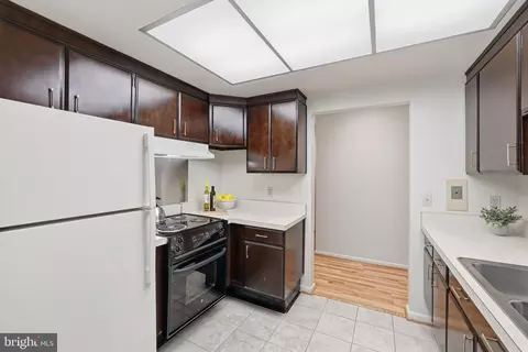 Kitchen - 3312 Chiswick Ct #62-2B, Silver Spring, MD 20906 photo 1 of 4