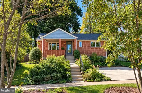 12912 Evanston St, Rockville, MD 20853