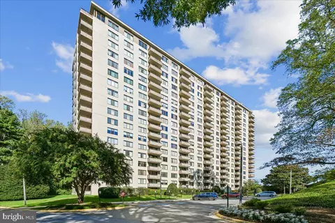 5225 Pooks Hill Rd #1328N, Bethesda, MD 20814